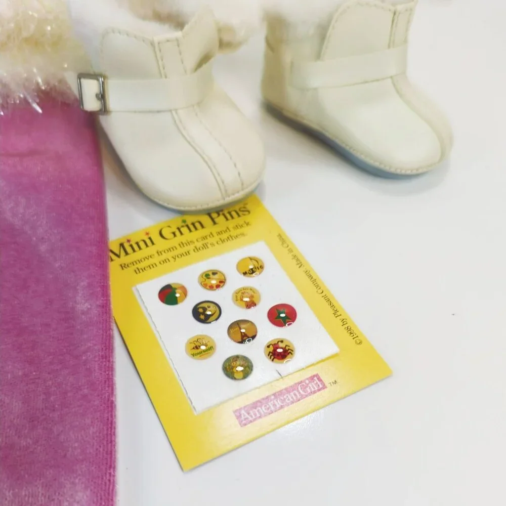 American Girl Snowball Outfit 1998 Pleasant Company Leggings Sweater Boots - Picture 7 of 9